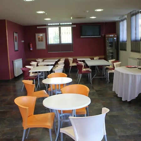 Mencia Hotel